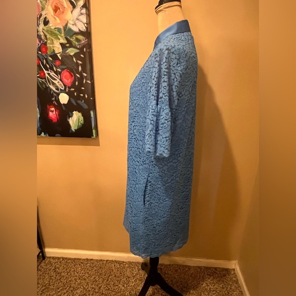 Banana Republic Lace Overlay Collared Dress, scallop hem, size Medium - Picture 4 of 10